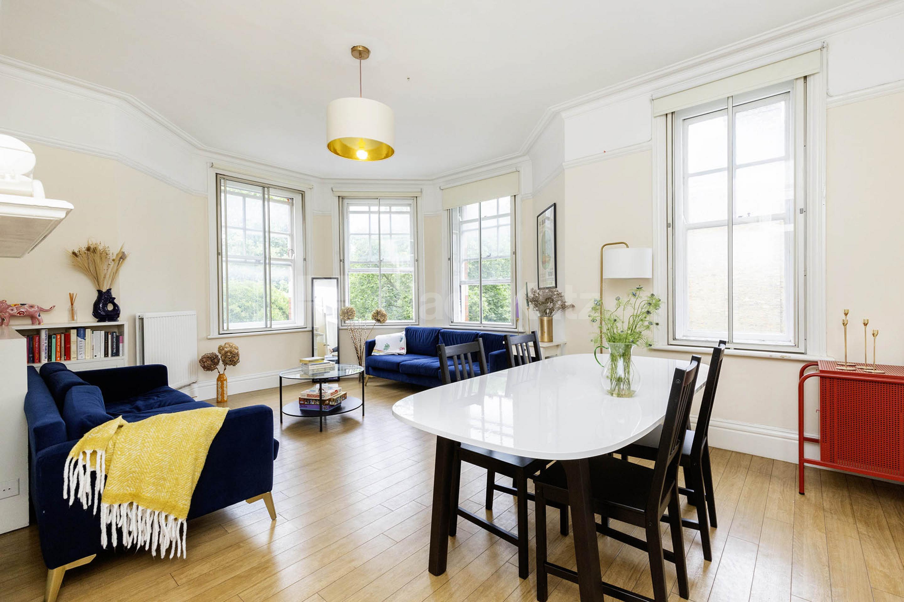 Three double bedrooms, two bathrooms, high ceilings and a spacious lounge. Melcombe Court, Dorset Square, Baker Street NW1